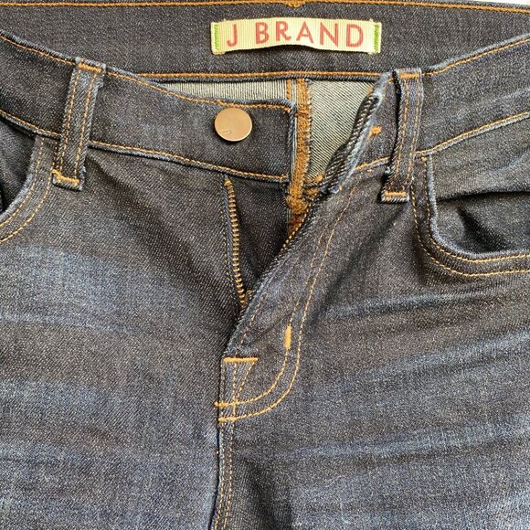 J Brand Enchanted Skinny Jeans Size 26 Dark Wash Mid Rise Tapered Leg 8110212 - Picture 13 of 13